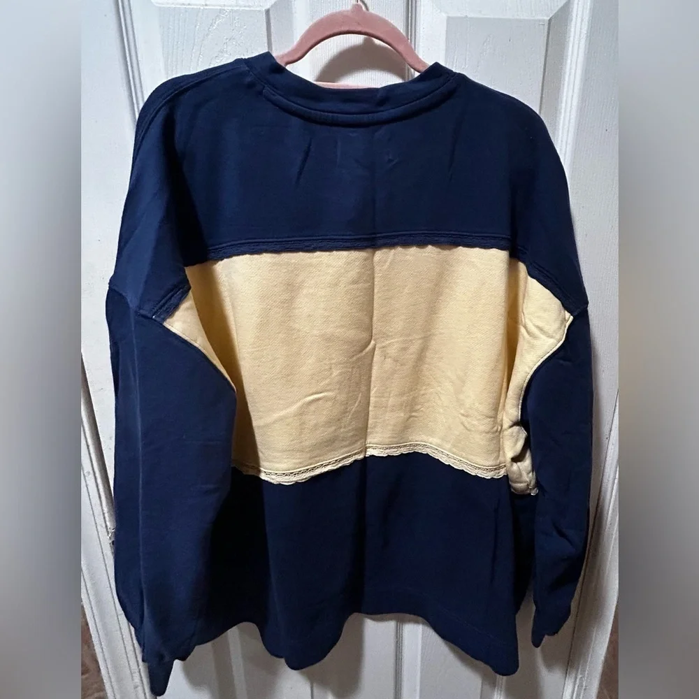 NWT FREE PEOPLE Strawberry Sweatshirt Size Small Oceana Combo